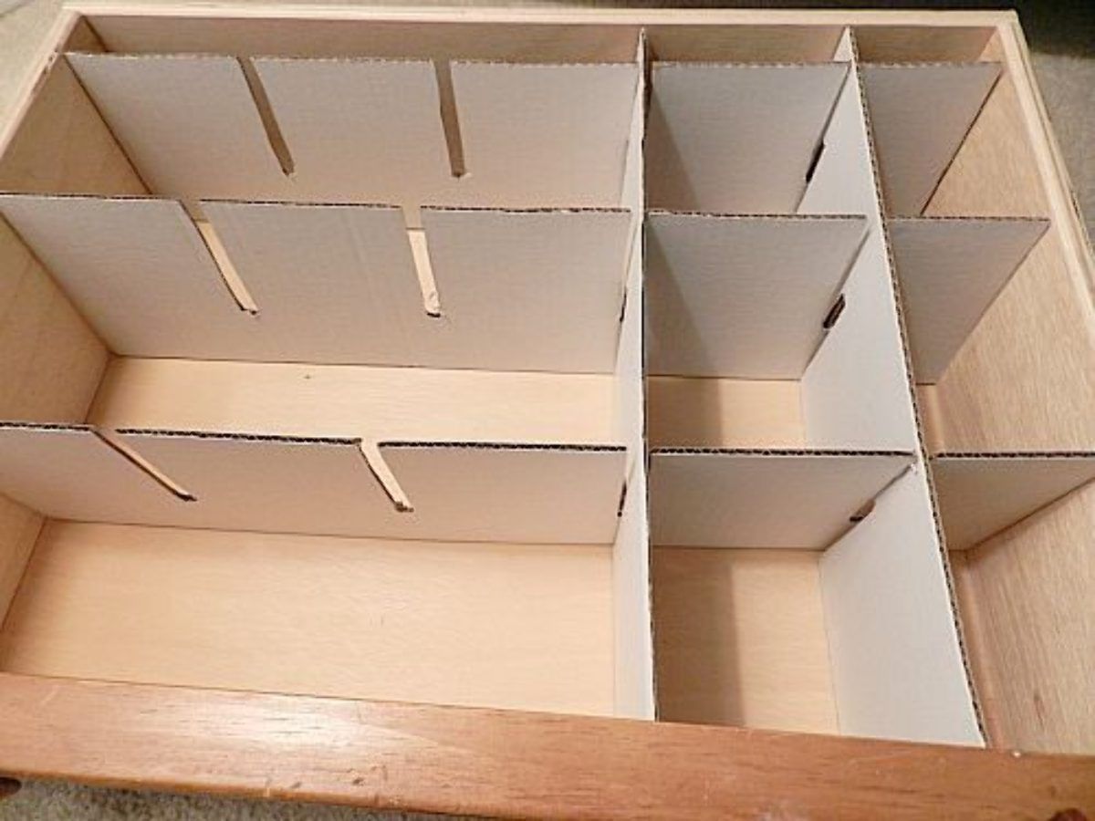 Коробки из картона для нижнего белья