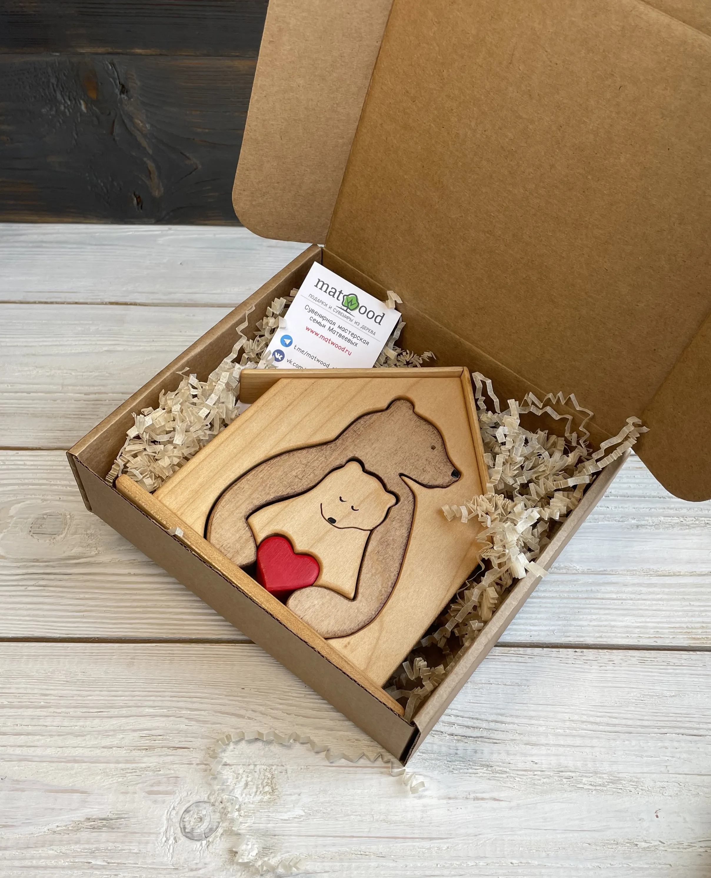 Картонная упаковка для сувениров в типографии
