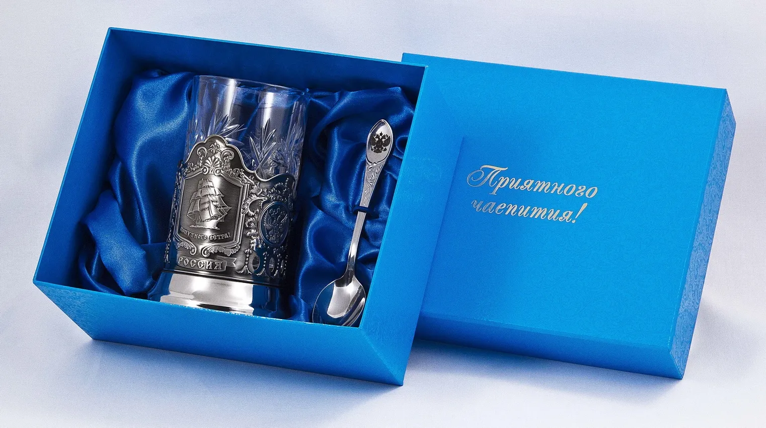 Подарочные коробки другу на заказ