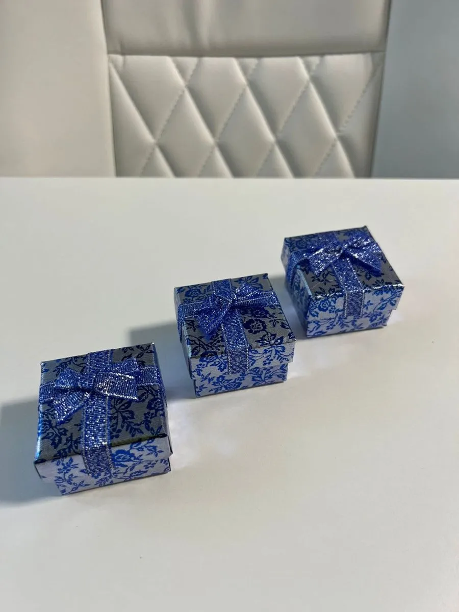 заказать Подарочные коробки 5х5